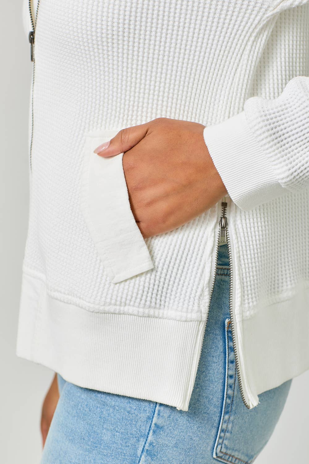 Washed Thermal Bomber Jacket in Off White