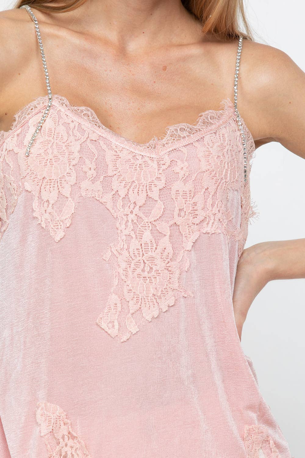 VOCAL - STONE DETAIL VINTAGE TANK TOP: Mauve