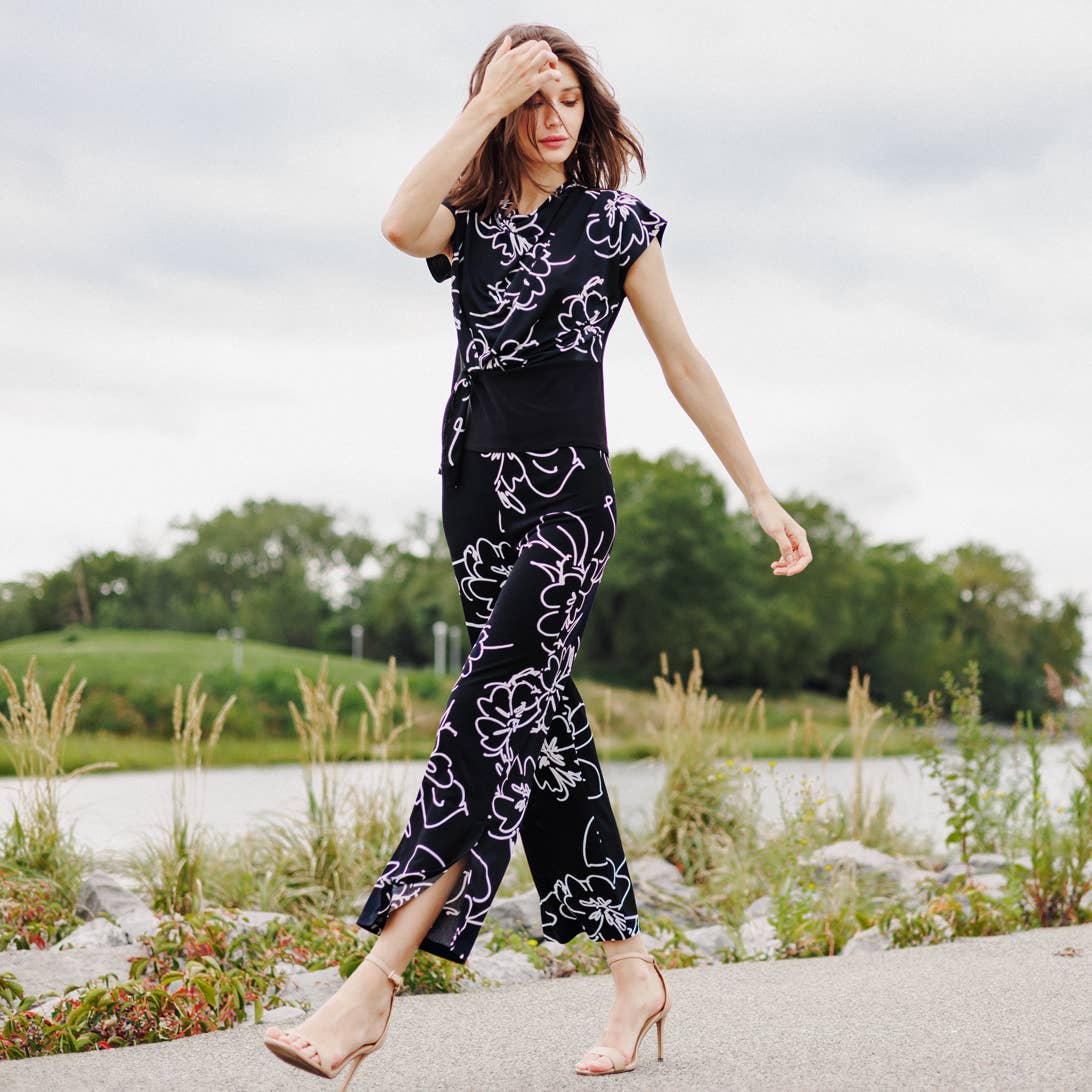 Clara Sunwoo - PT28P1 - Crepe Knit - Side Slit Ankle Pant - Blossom Sketch: Black/White / M