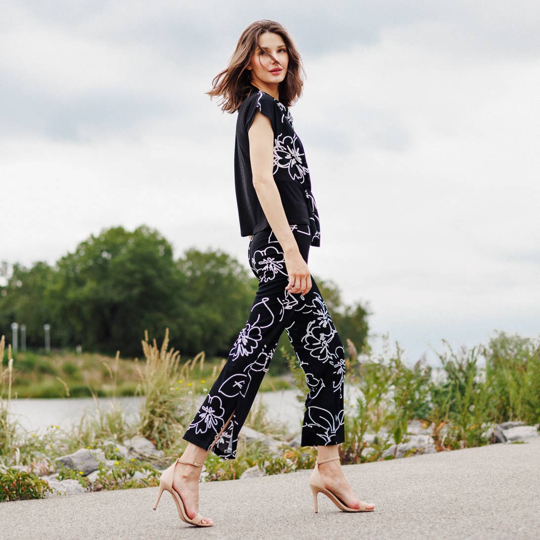 Clara Sunwoo - PT28P1 - Crepe Knit - Side Slit Ankle Pant - Blossom Sketch: Black/White / M