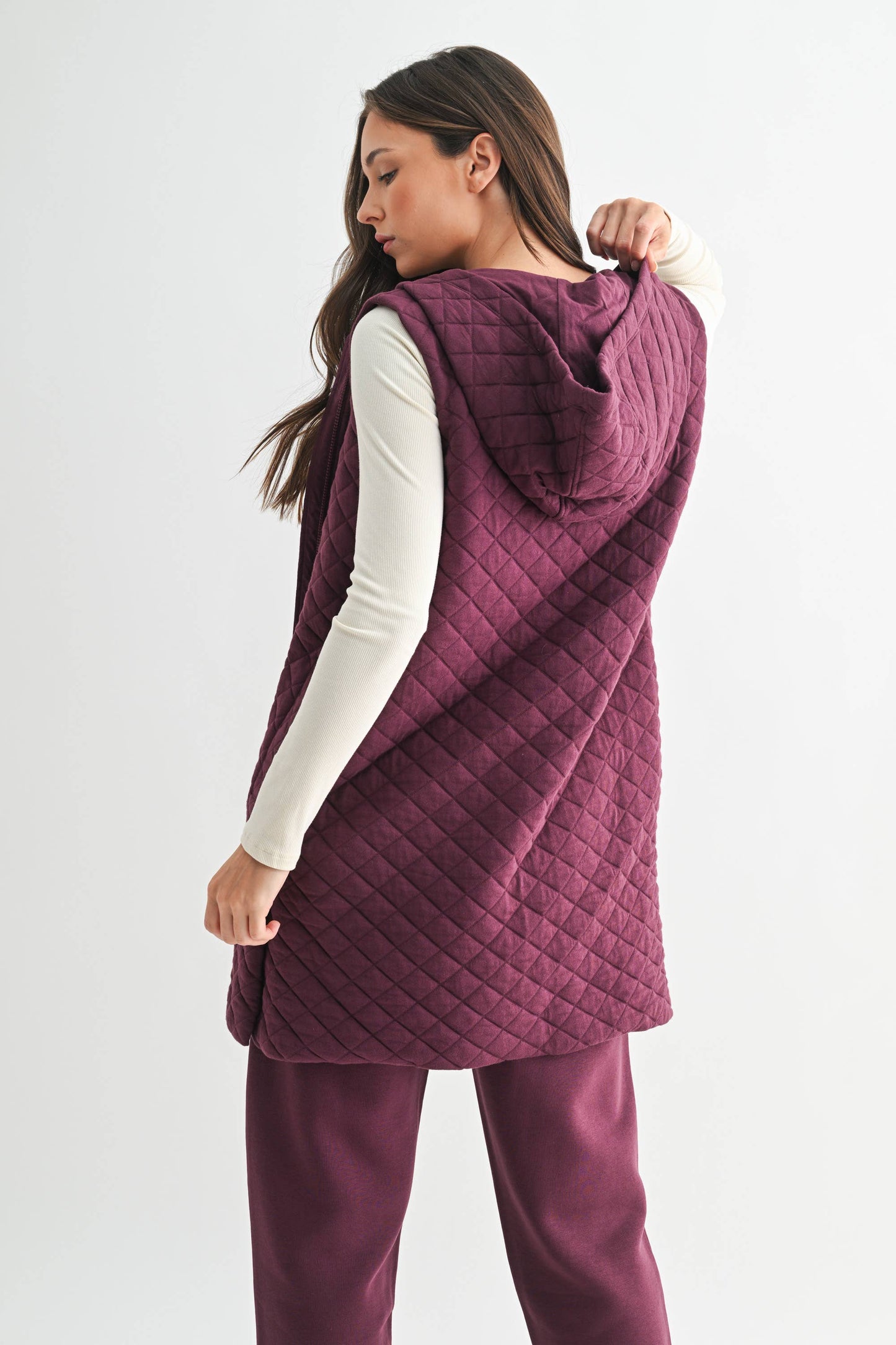 Mono B - Longline Quilted Cotton Blend Vest: DARK PLUM
