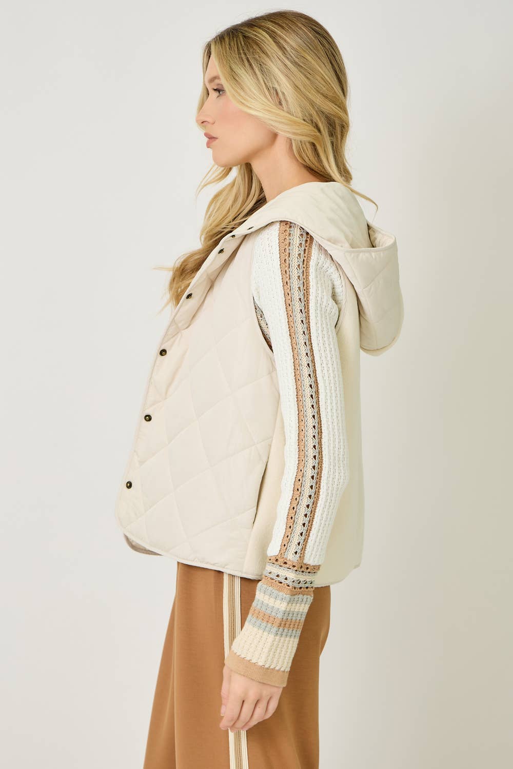 Mystree - Quilted Puffer Hoodie Vest: Ivory
