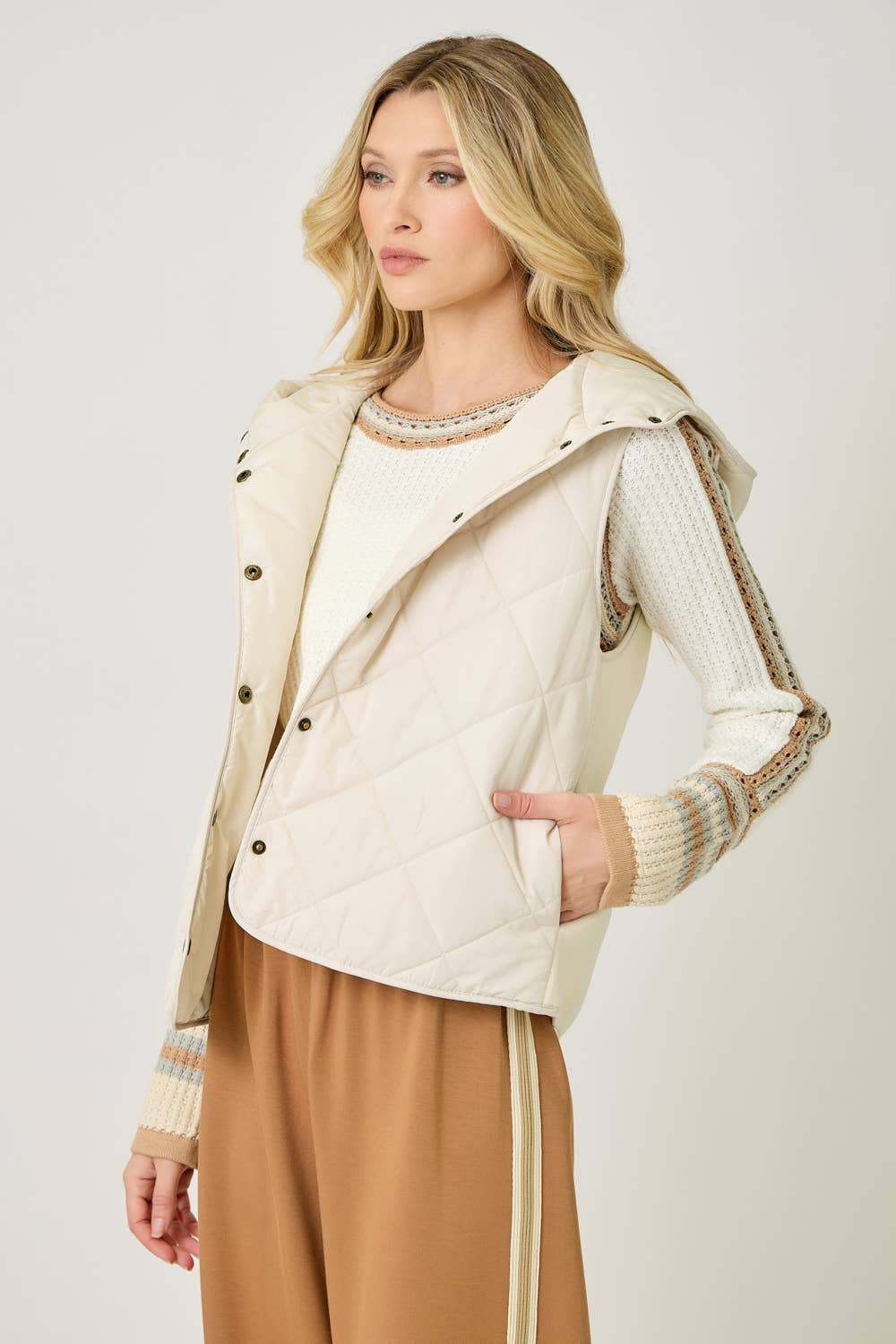 Mystree - Quilted Puffer Hoodie Vest: Ivory