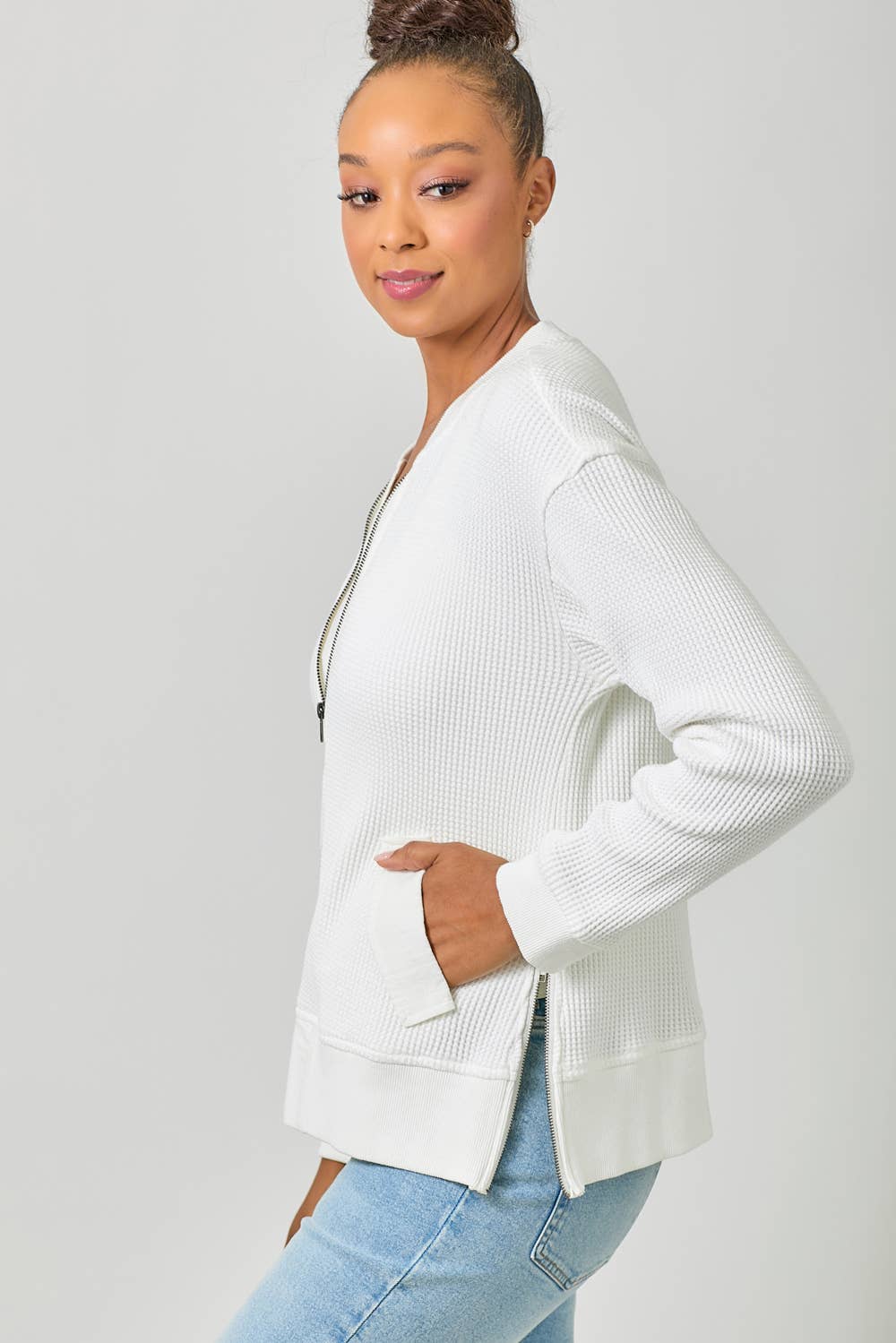 Washed Thermal Bomber Jacket in Off White