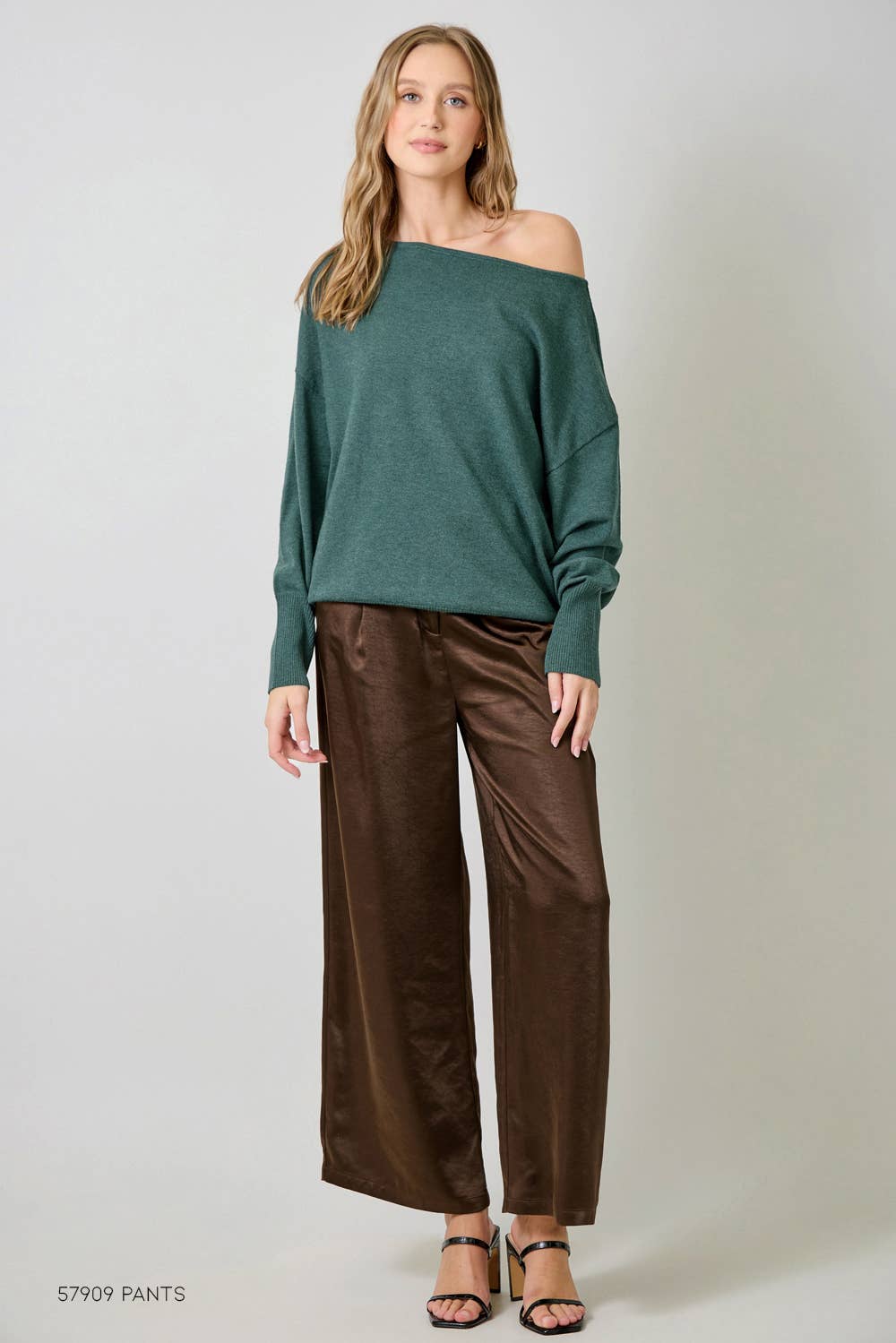 Mystree - Off Shoulder Sweater Top In Ivory