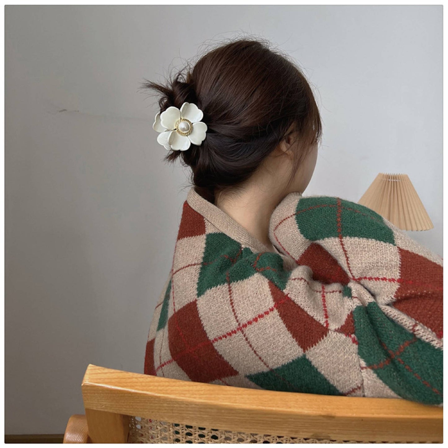 Hair claw | Flower Barrette| Hair clip| Hair Accessories: Milk Tea