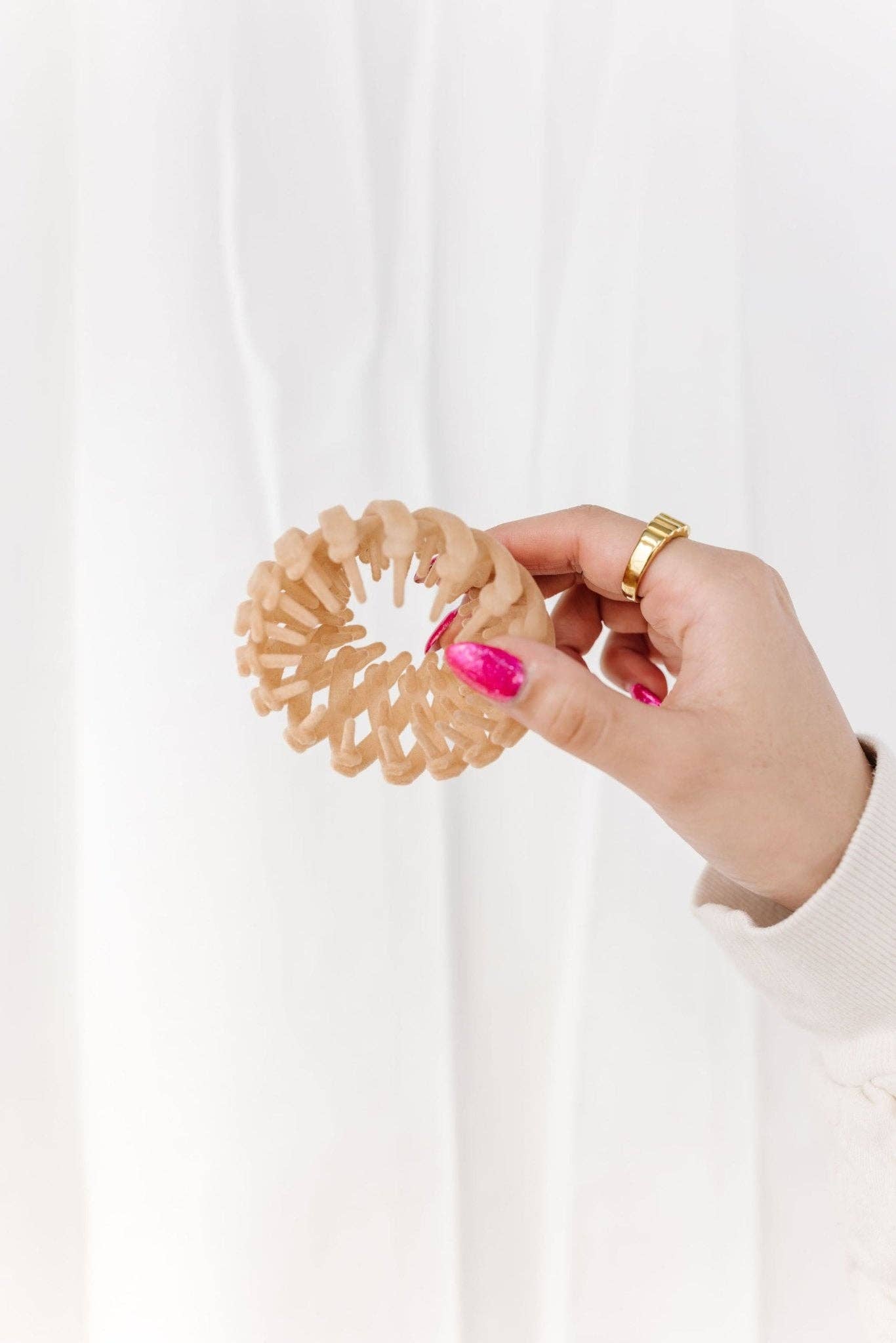 Light Brown Bird Nest Expanding Hair Claw