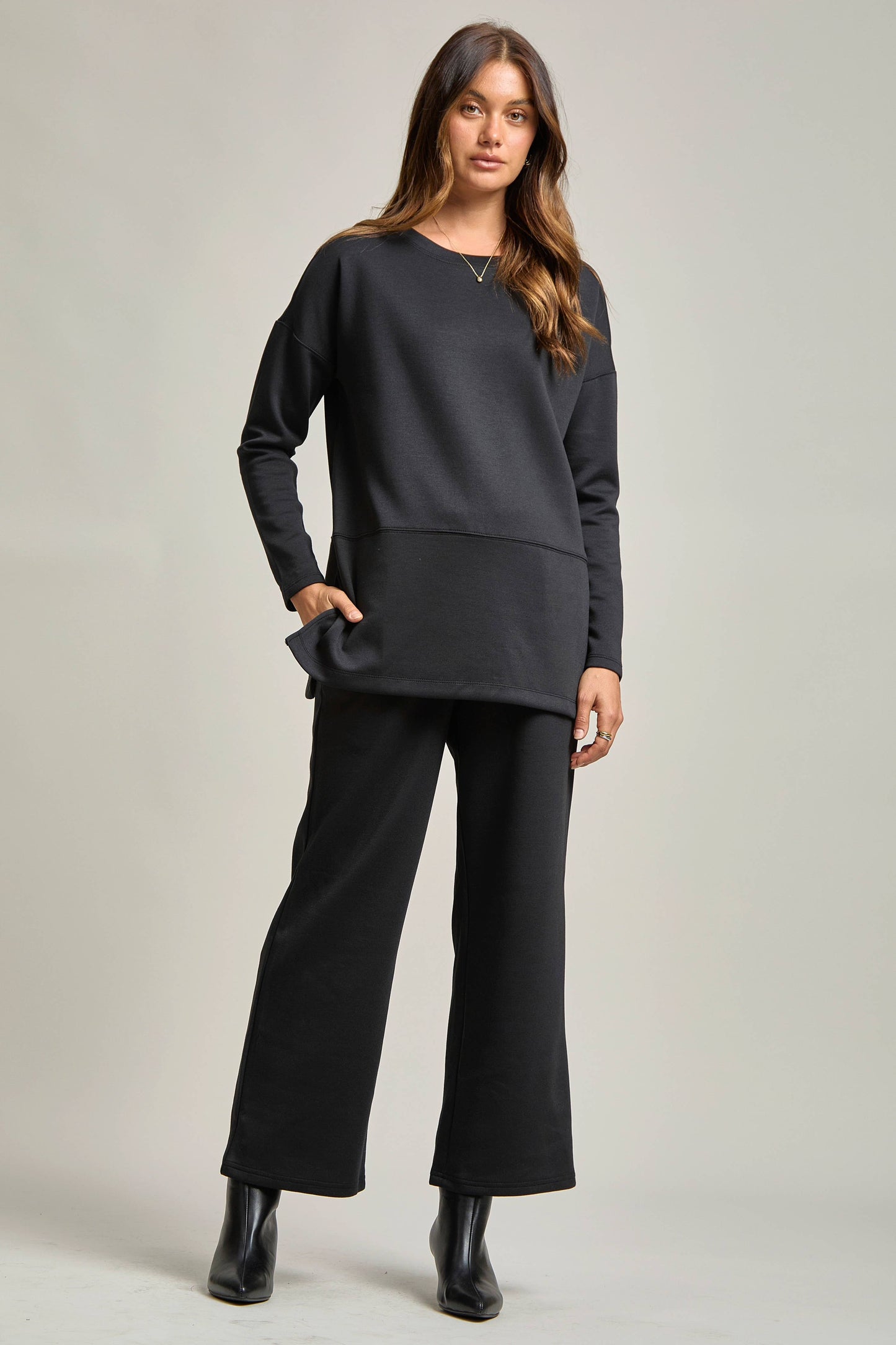 Dear Scarlett - Tunic Top + Straight Pants Travel Modal Set: Navy