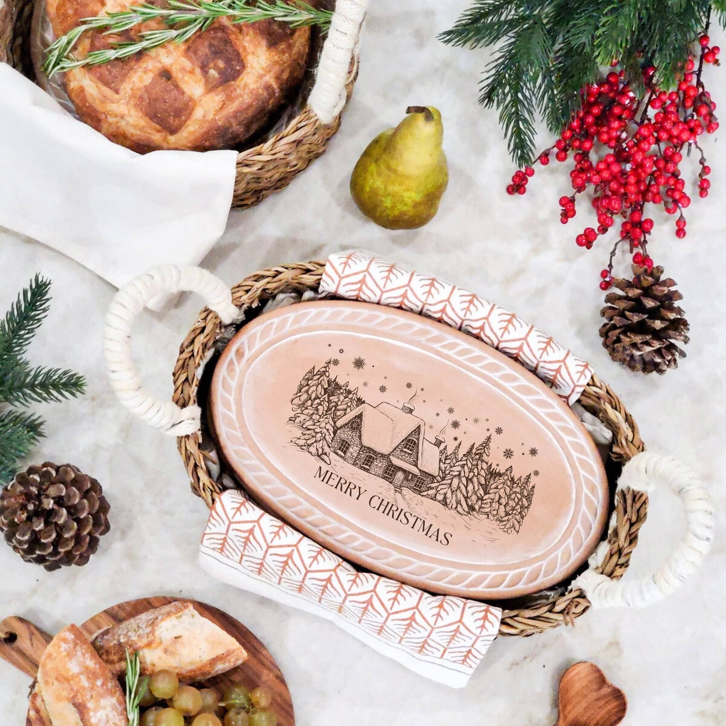 KORISSA - Handmade Bread Warmer & Wicker Basket - Christmas Oval: Christmas Village
