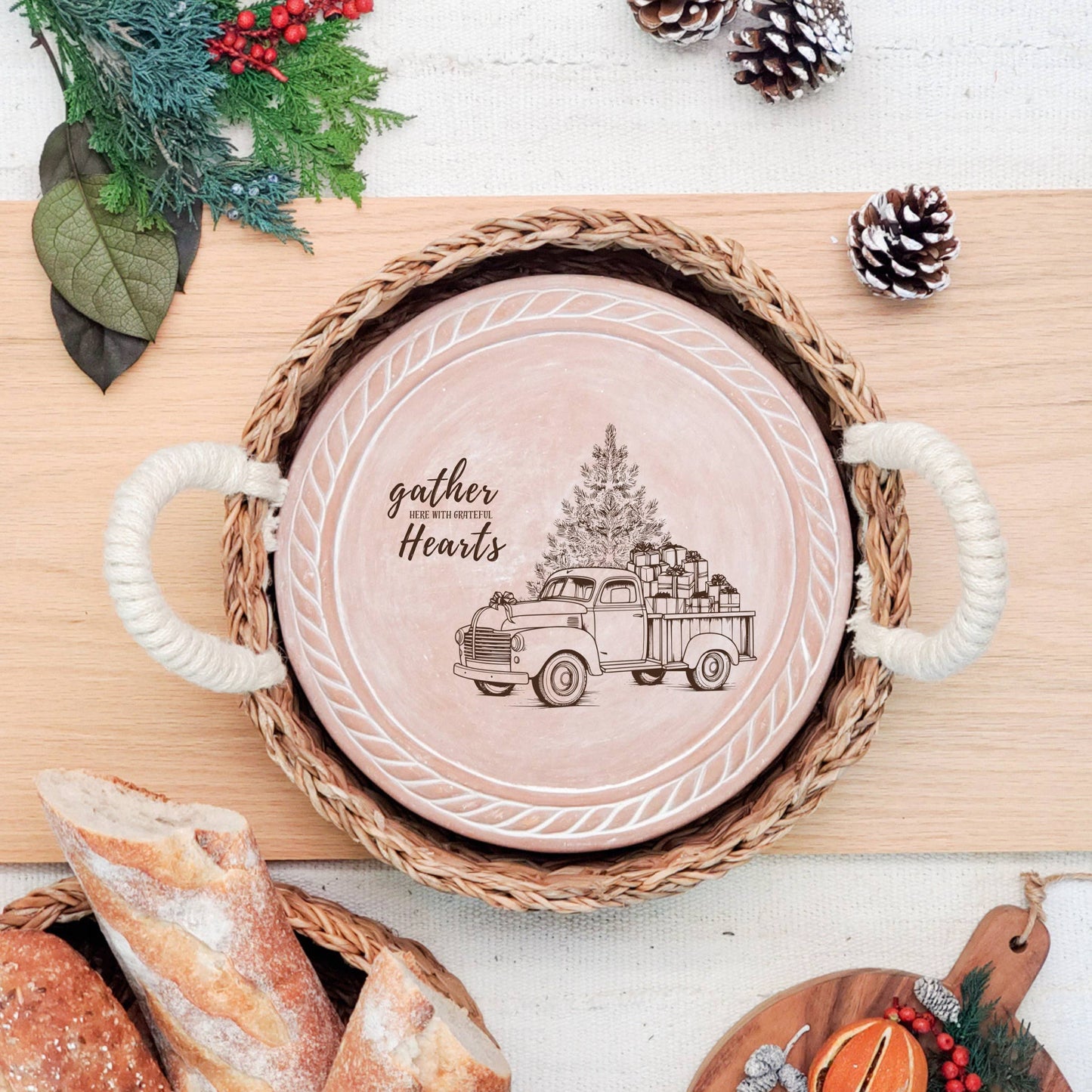 KORISSA - Handmade Bread Warmer & Wicker Basket - Christmas Round: Truck with Tree