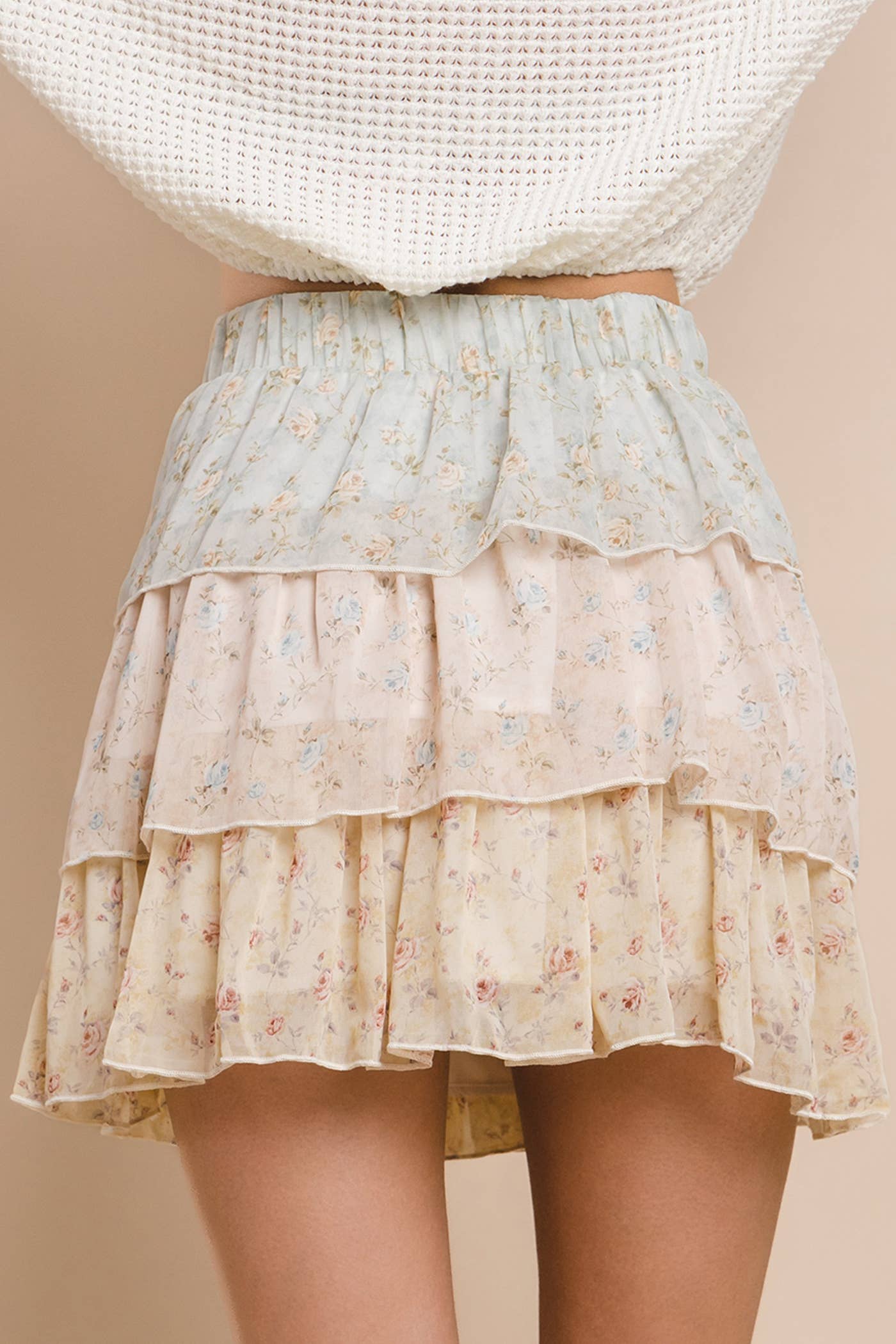 WL - ROMANCE TIERED MINI SKIRT WITH DITSY FLORAL PRINT