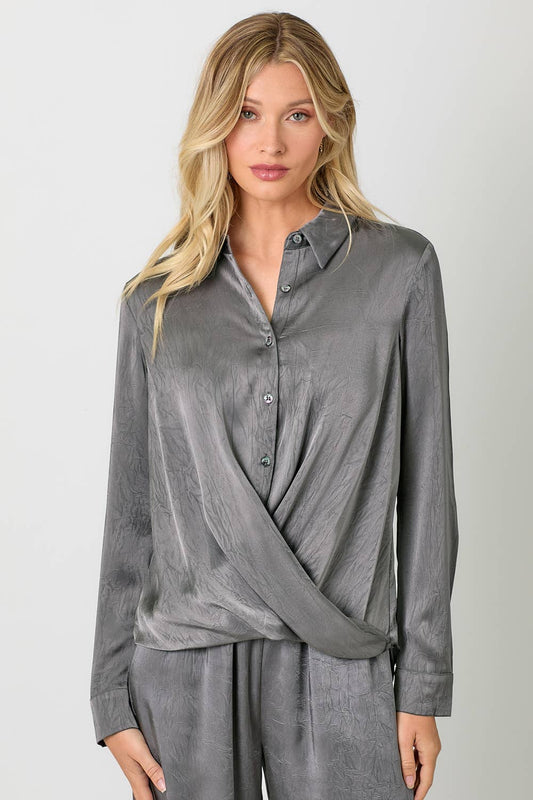 Mystree - Crinkle Satin Twisted Bottom Blouse: Charcoal