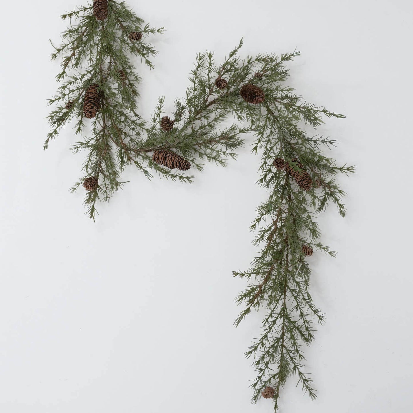 Sullivans Home Decor - WISPY PINE & PINECONE GARLAND