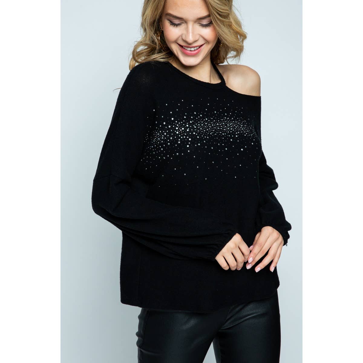 VOCAL - COLD SHOULDER LONG SLEEVE TOP WITH STONES: BLACK