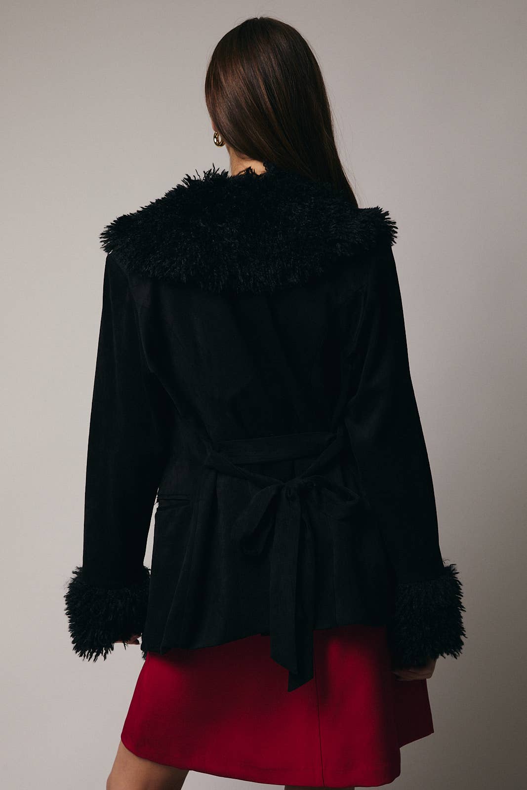 Sunday Edition by LE LIS - LONG SLEEVE FAUX FUR DETAILED SUEDE JACKET: Black