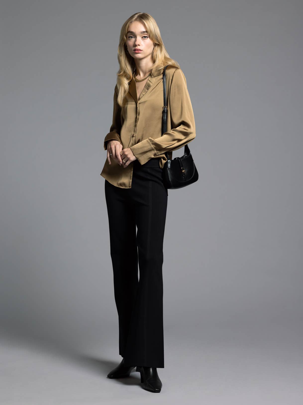 Weekend Los Angeles - V-Neck Button Up - BRIENNE TOP: BRONZE