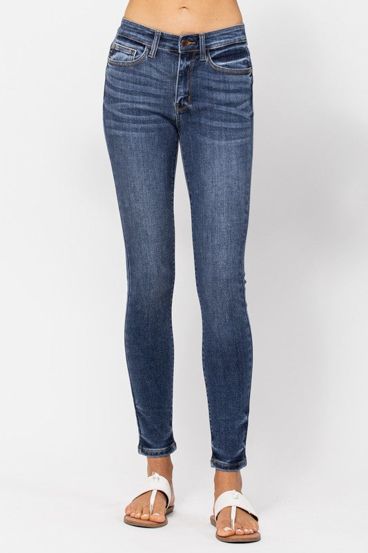 Judy Blue Core Mid-Rise Skinny