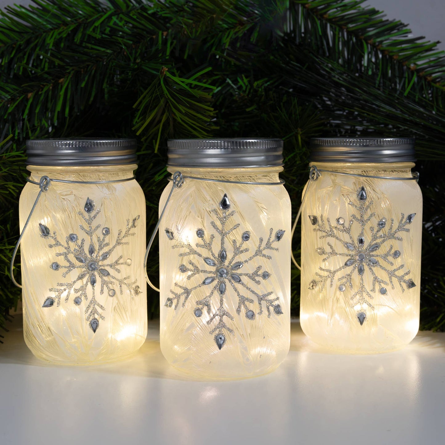 LumaBase - Battery-Operated Silver Snowflake Glass Mason Jar