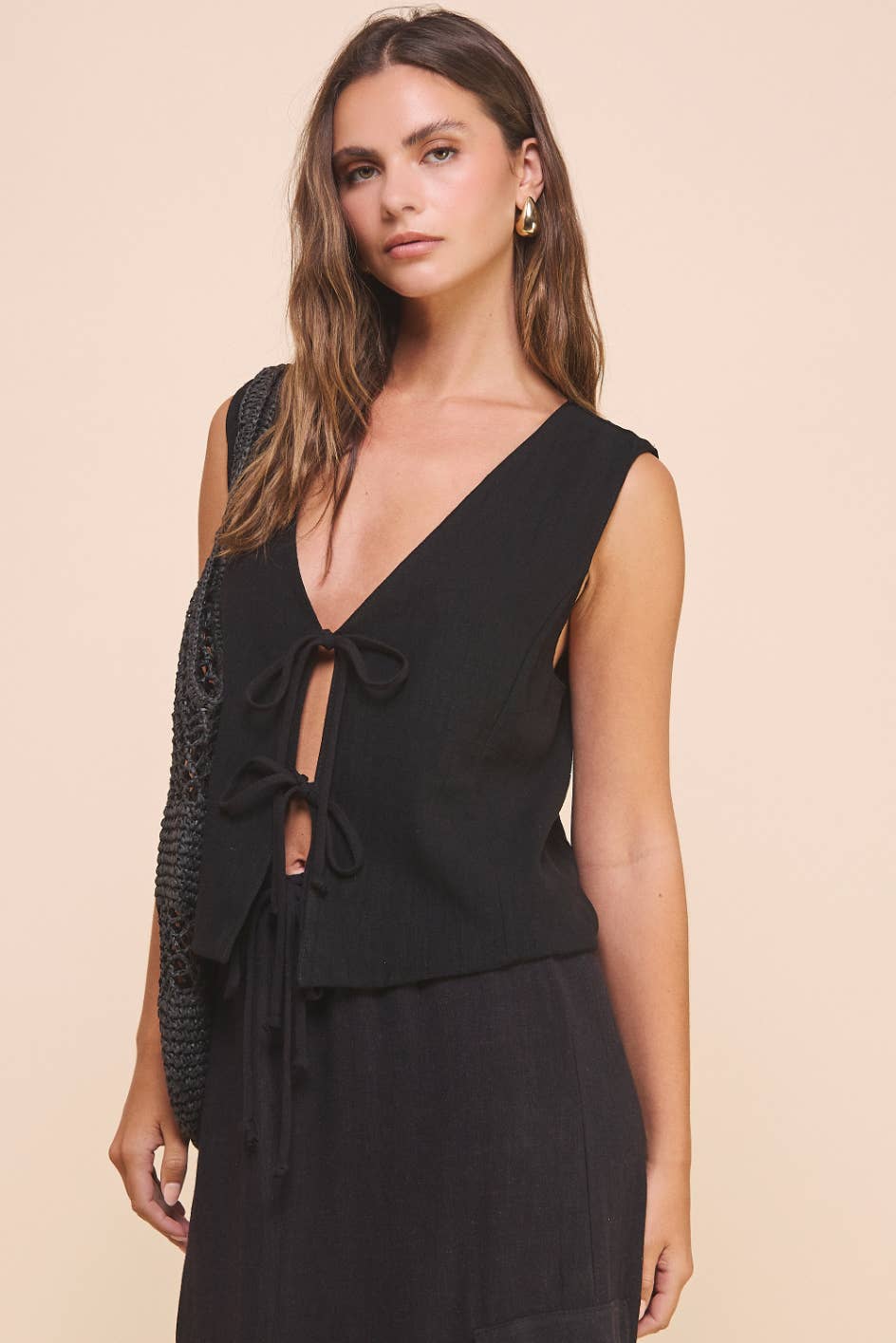 Linen Tie Vest Black: Black