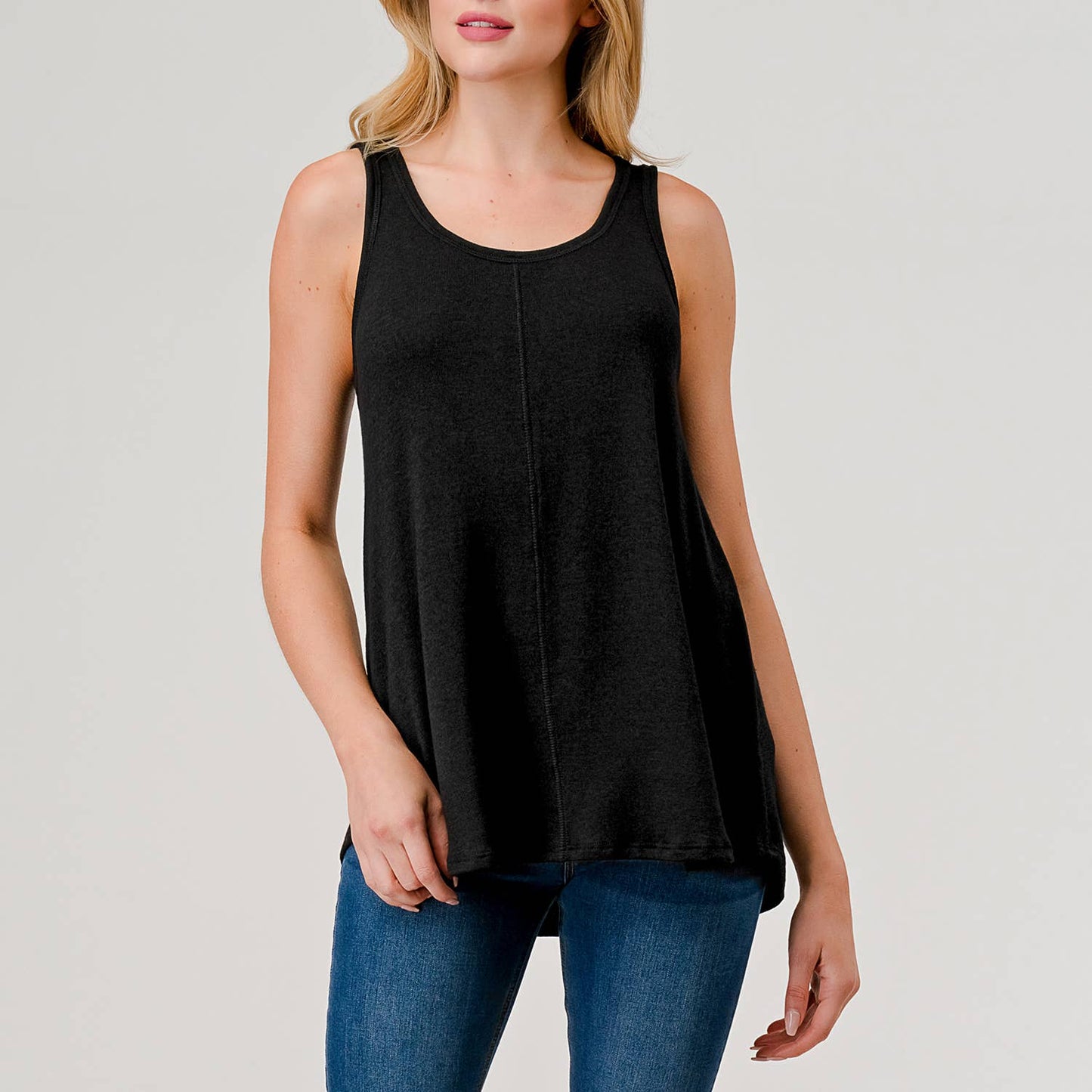Heimious - Round Neck Relaxed Fit Knit Tank Top in BLACK