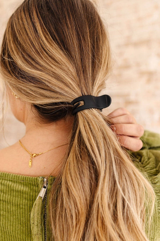 Skinny Ponytail Claw Clip: Black