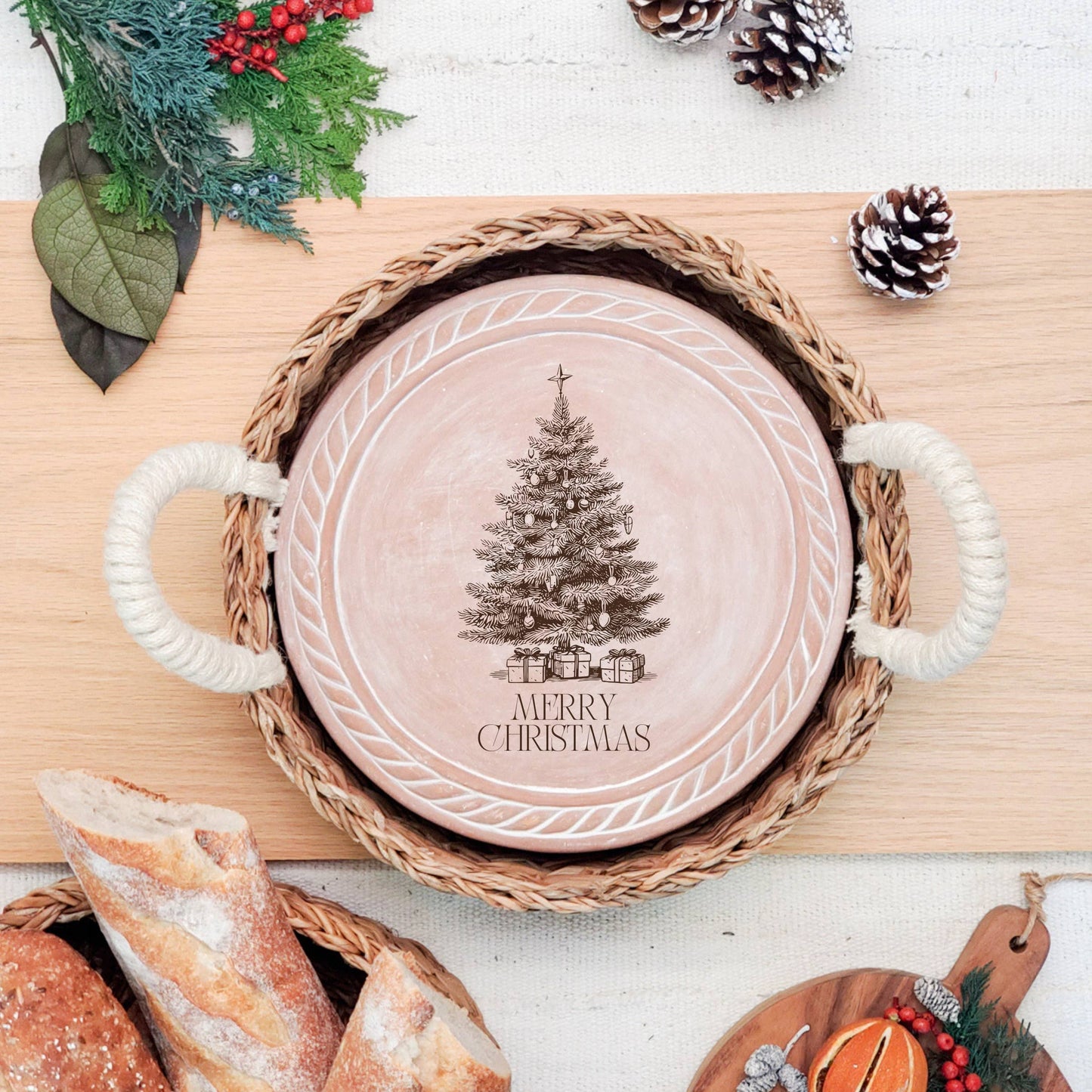 KORISSA - Handmade Bread Warmer & Wicker Basket - Christmas Round: Christmas Tree