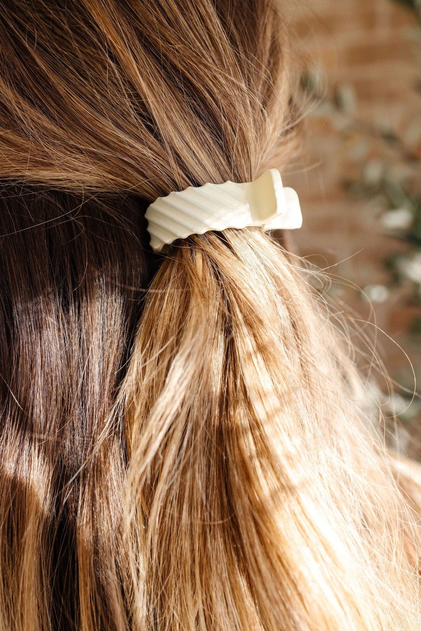 Ponytail Claw Clip: Brown / Dot