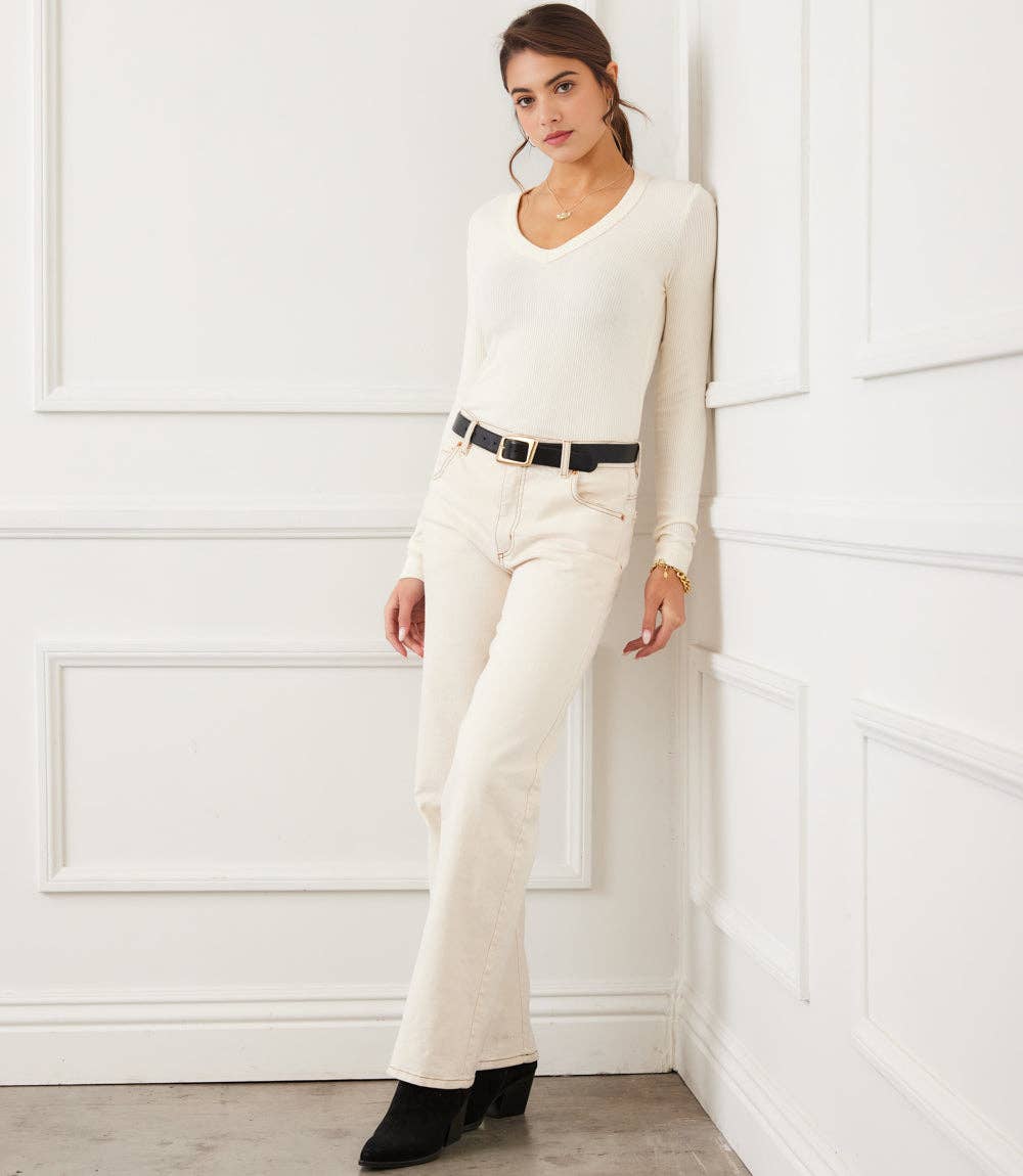 Karen Kane - Long Sleeve Ribbed V-Neck Top in Dark Cream