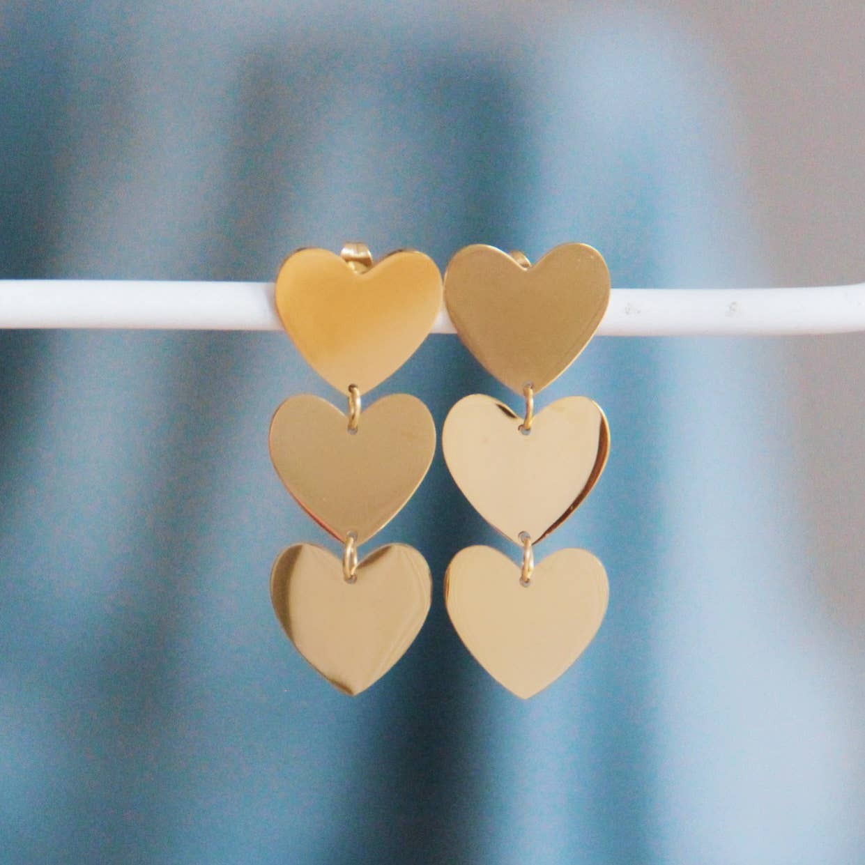 BZ - Statement earring 3 hearts – gold